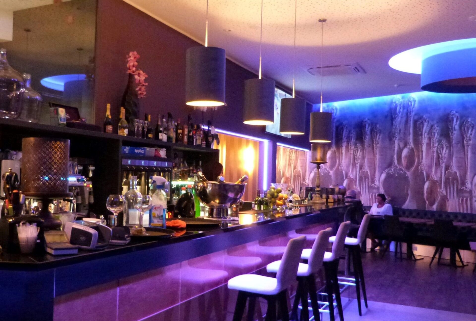 Brasserie de l'Hôtel de l'Univers couverte par les bornes UniFi U6 Pro