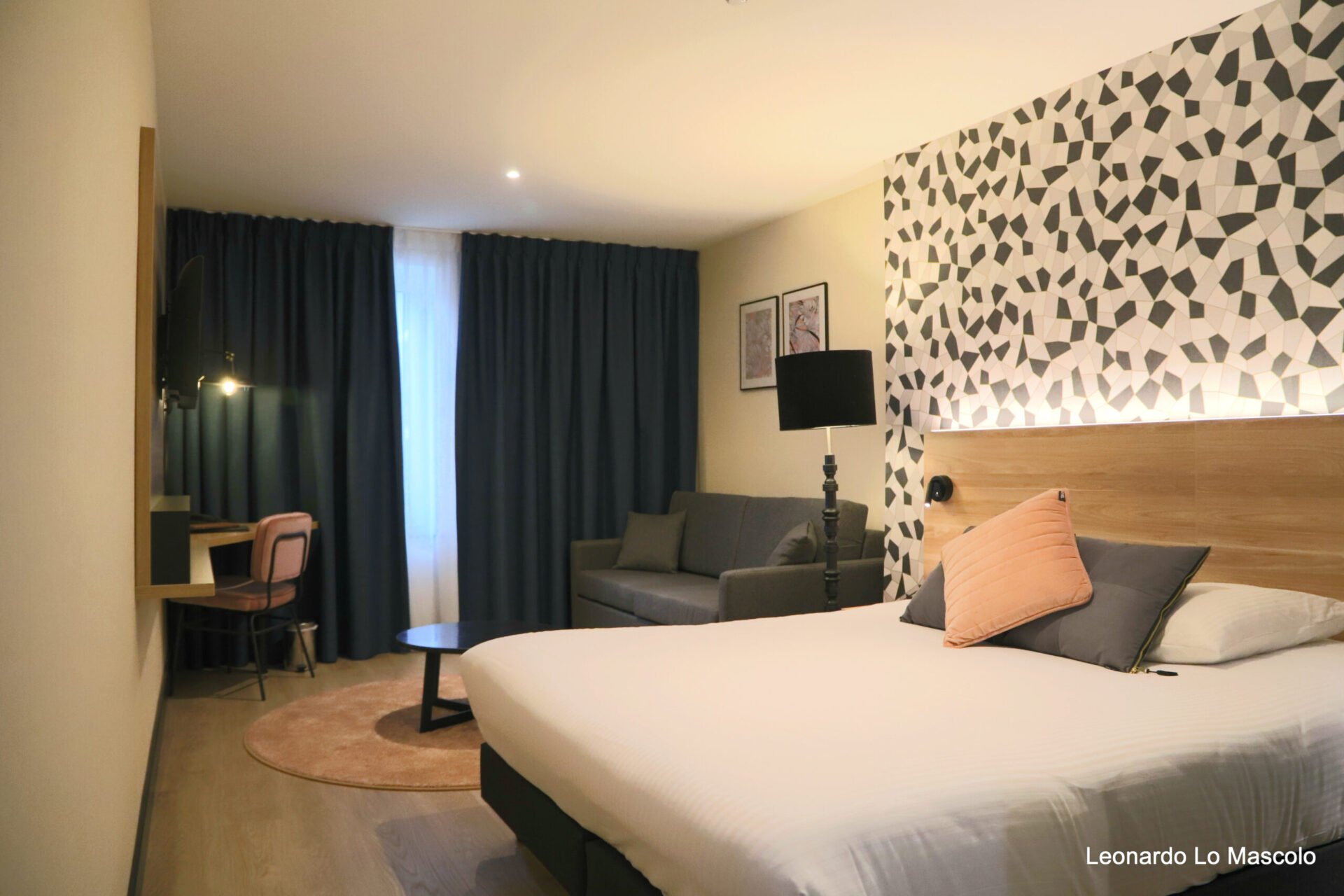 Chambre supérieure de l'Hôtel de l'Univers connectée en Wi-Fi 6